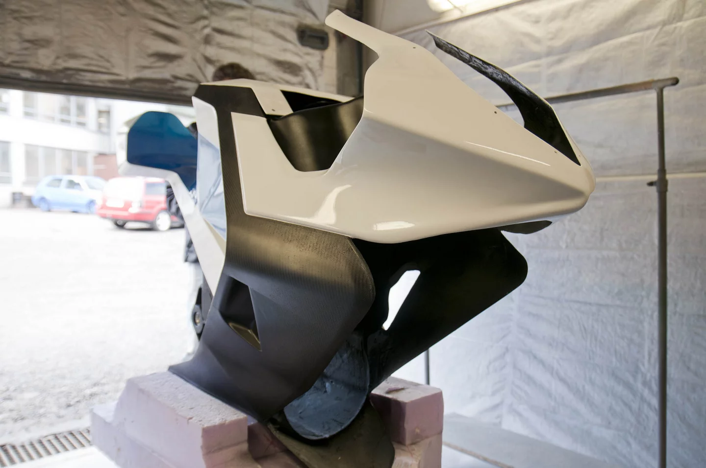 The chassis after being picked up from the paint shop