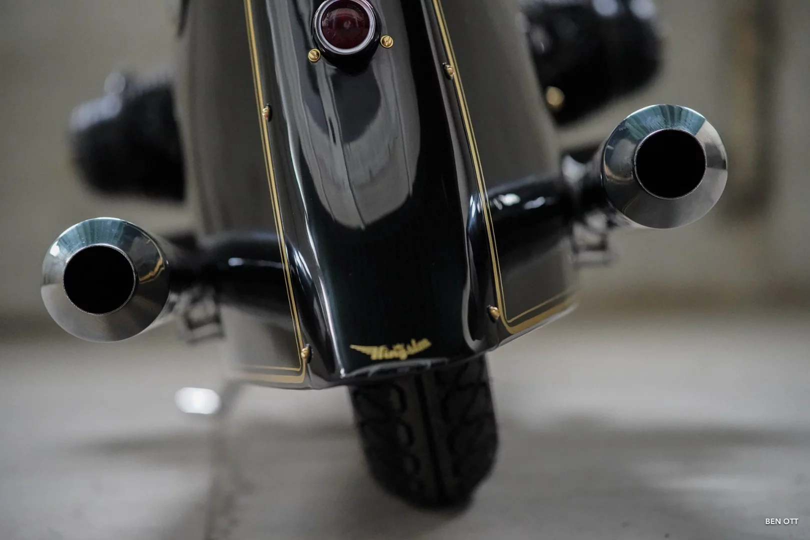 Black Phantom: nice butt!