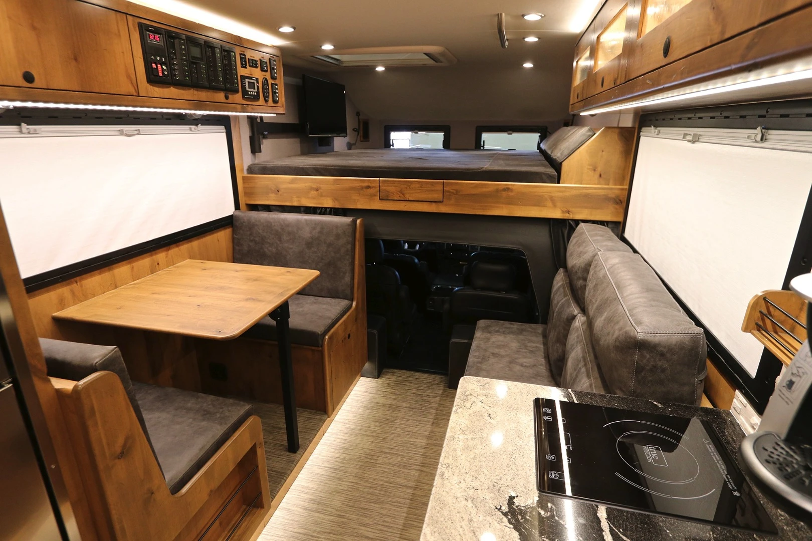 Inside the 2017 EarthRoamer XV-LTS