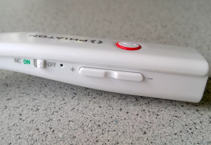 The Phiaton BT 100 NC earphones features dual-function controls (except that ANC switch)