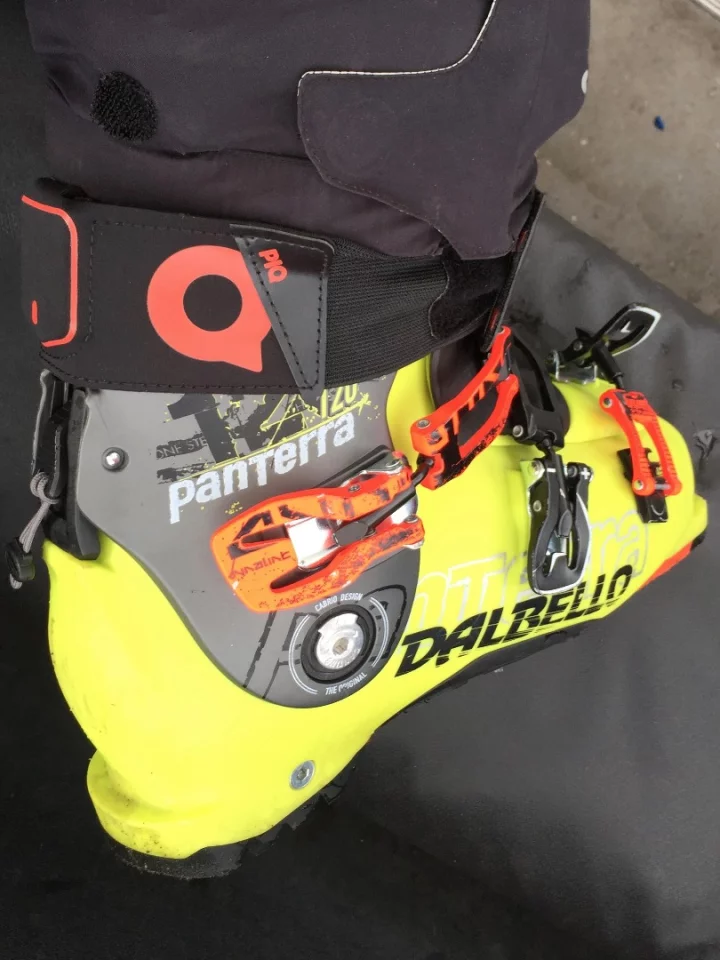 The Rossignol Piq ski sensor side view