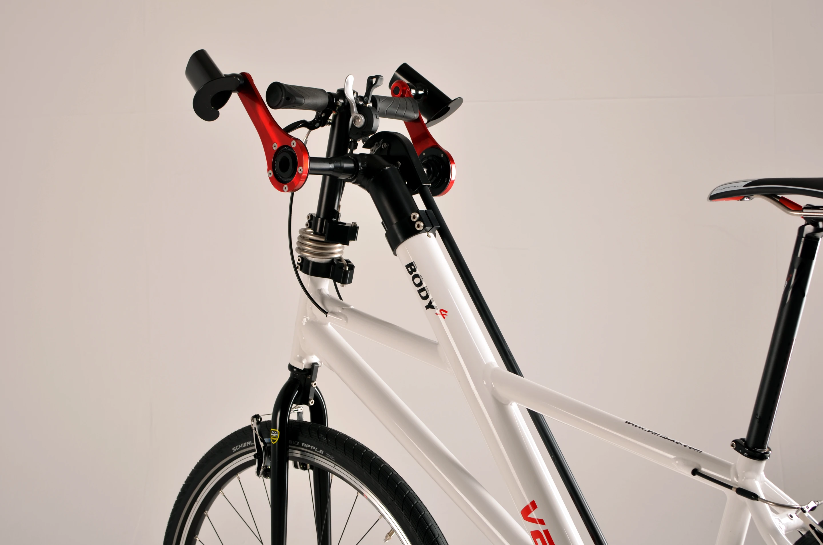 The newer FR3 model adds separate freewheels to each arm crank
