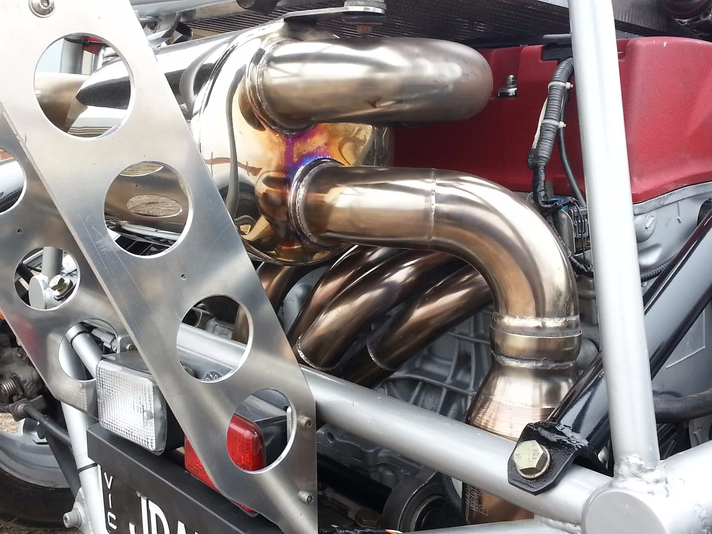 The JayDee Atom 600 detail