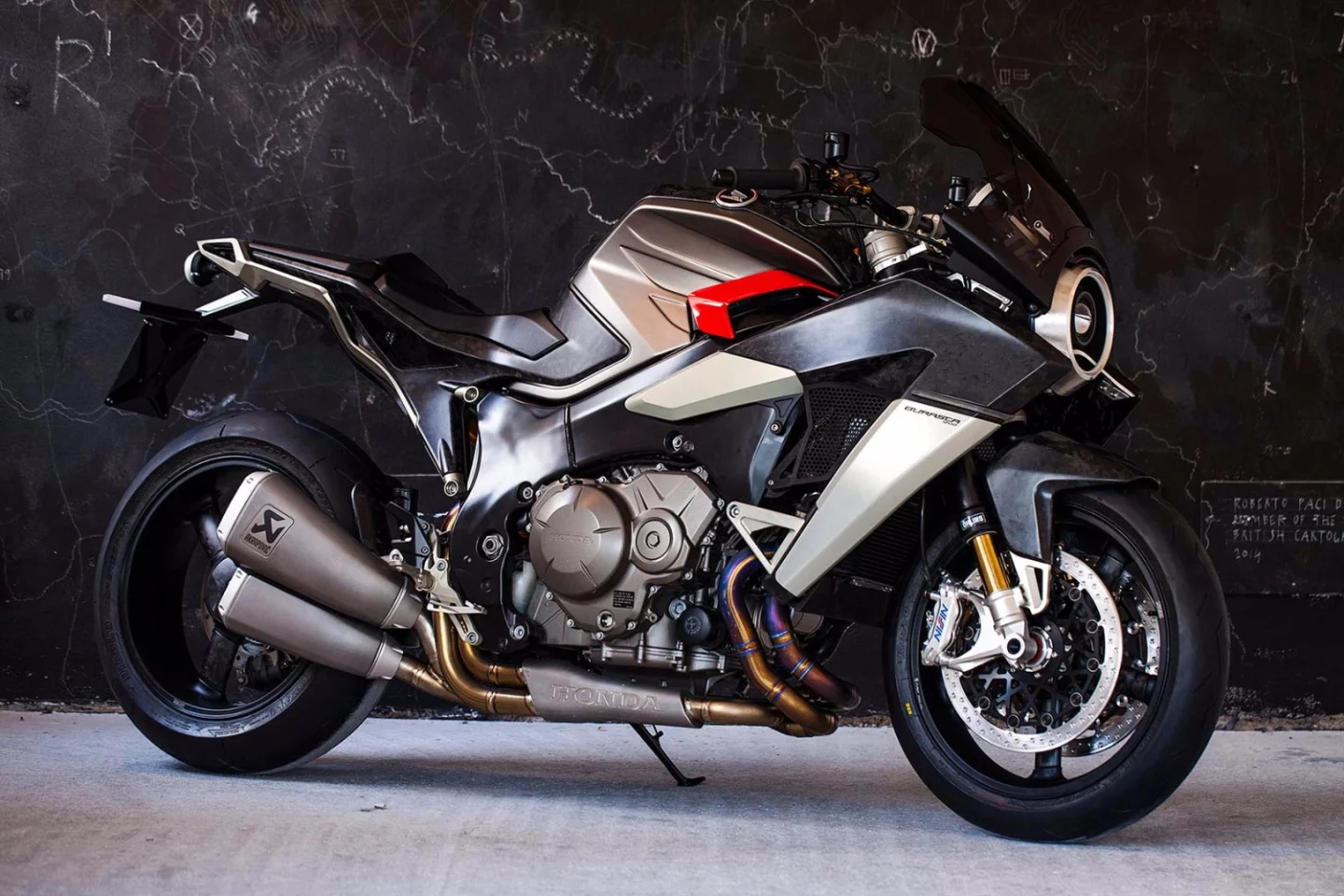 The Burasca managed to shed 30 kg off the standard Honda VFR1200F