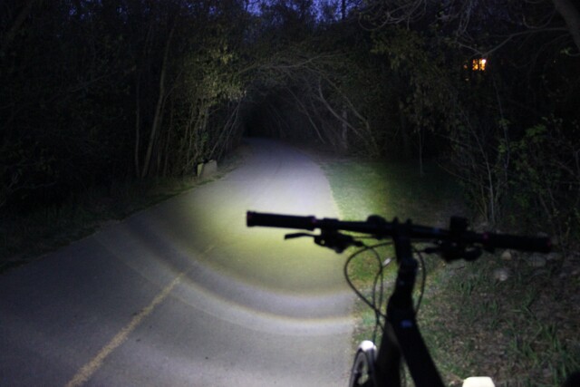 Trying out the Aviator on a dark path (Photo: Ben Coxworth/Gizmag.com)