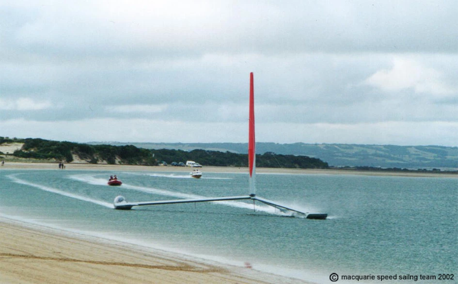 The Yellow Pages Endeavour morphed into a subsequent world record attempt in 2009 with a similar Lindsay Cunningham design dubbed the Macquarie Innovation. The boat ran 50.43 knots in March 2009.