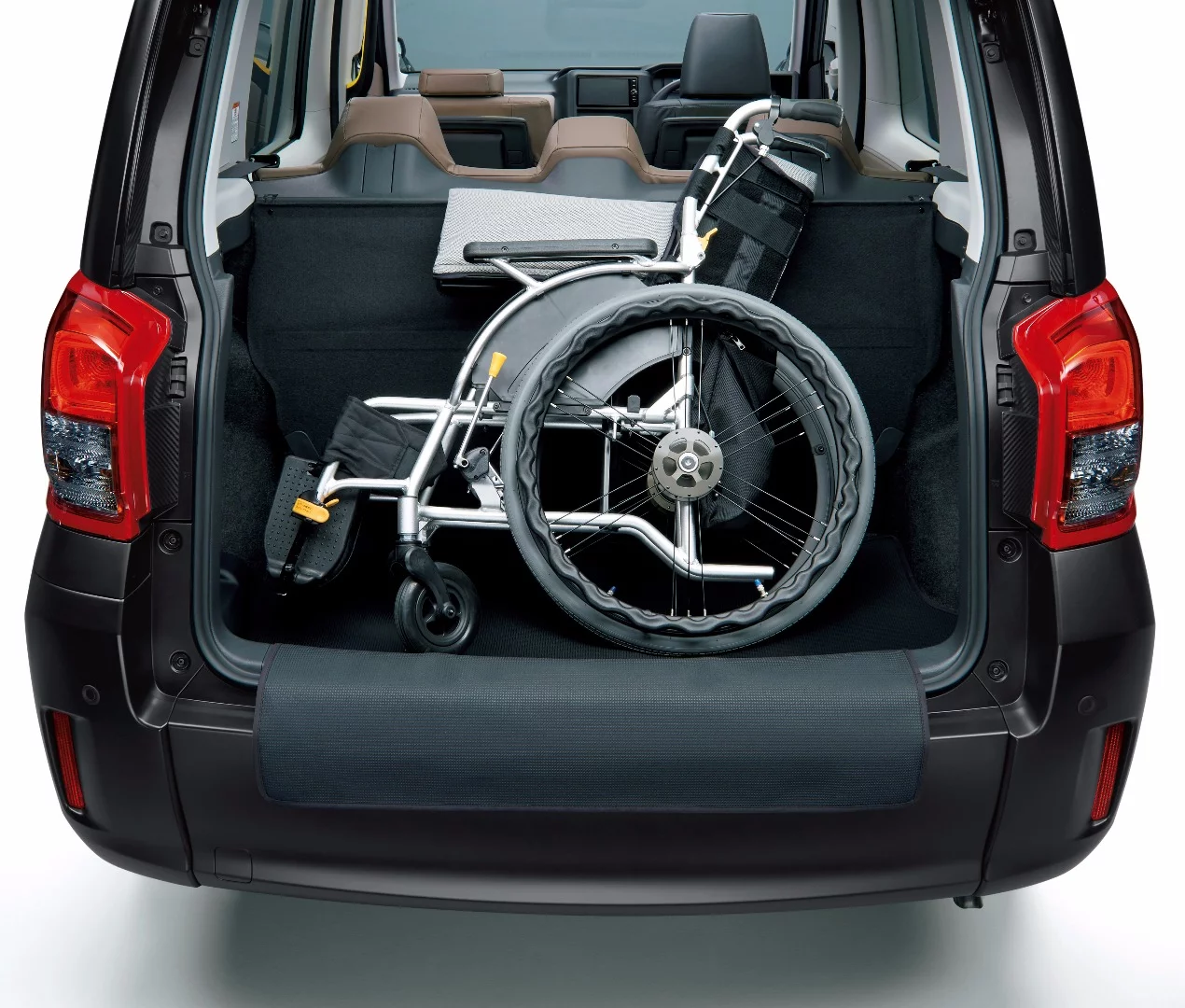 The cargo area of the JPN Taxi includes enough space for a wheelchair