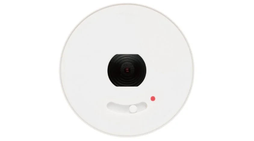 The lens has three distinct zoom settings which are selected via a sliding control below