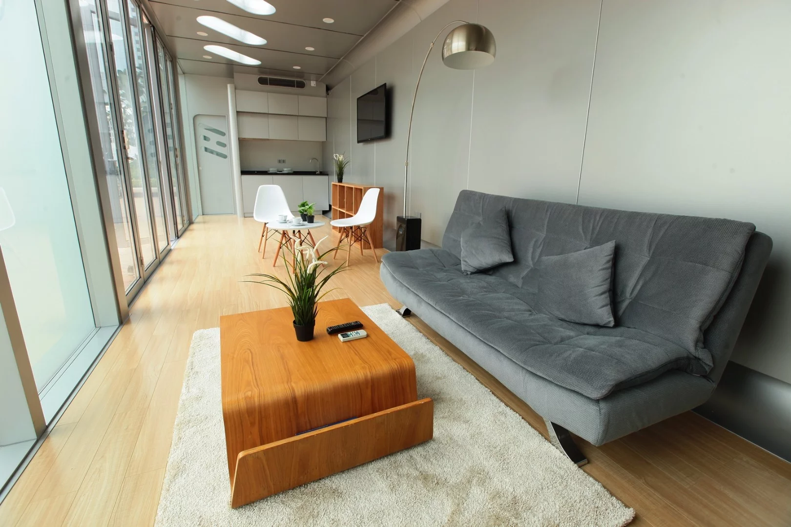 The Alpod is provided with a fitted kitchen and a bathroom