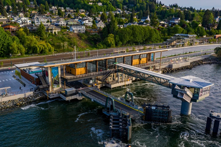 Mukilteo Multimodal Ferry Terminal was designed by LMN Architects and is located in Mukilteo, Washington. The building is one of 16 winners of the 2023 AIA Architecture Awards