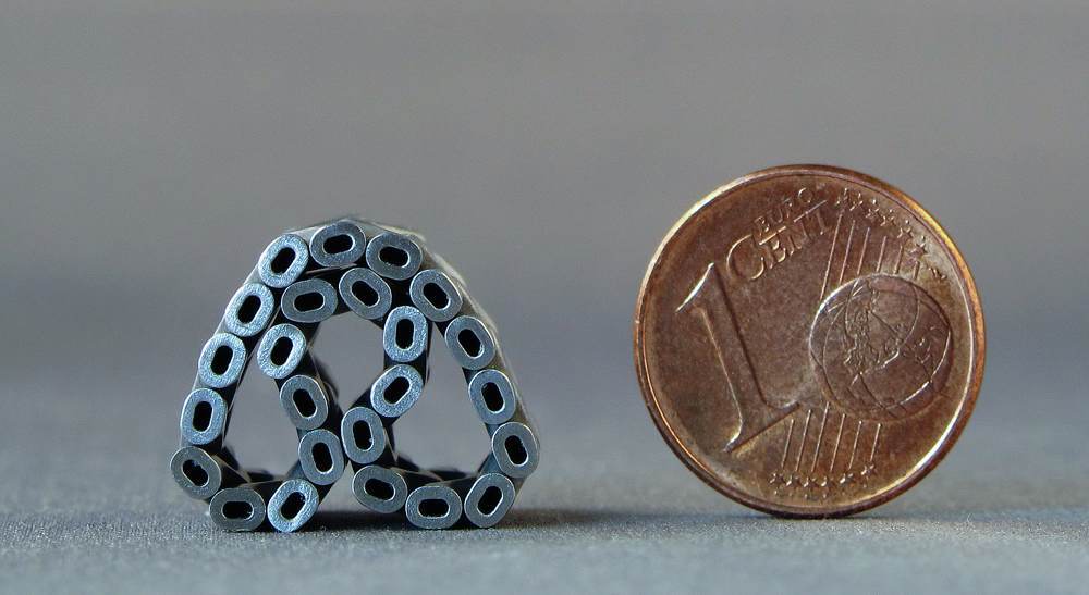 Micro laser sintering can print layer thicknesses less than 5 micrometers