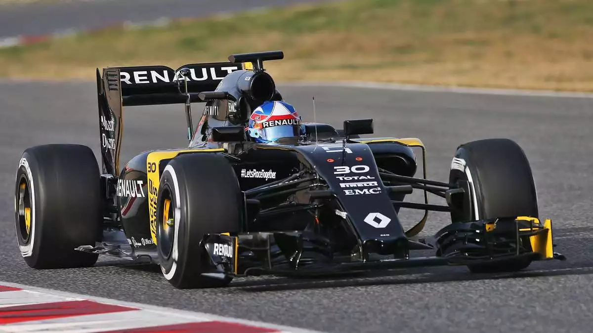 With about 652 kW from its power unit, Renault is undoubtedly looking for reliability this season