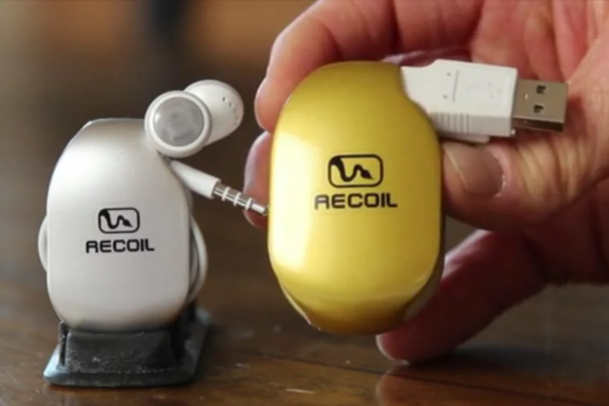 A small and medium Recoil Winder