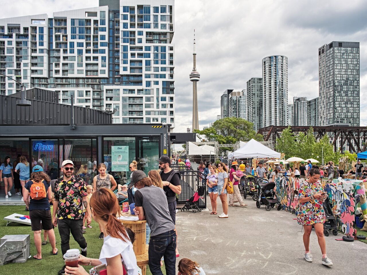 stackt is located on a two-block 2.4 acre (0.9 hectare) site in Toronto's Bathurst and Front Streets