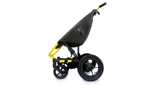 Curio Avventura stroller is designed to fit through the narrowest of passageways