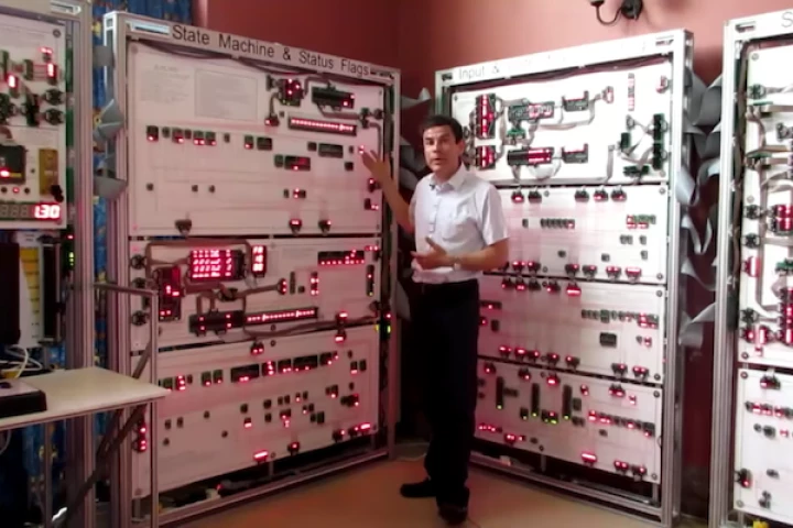 James Newman's Megaprocessor is designed to demonstrate the inner workings of microprocessors - and play Tetris