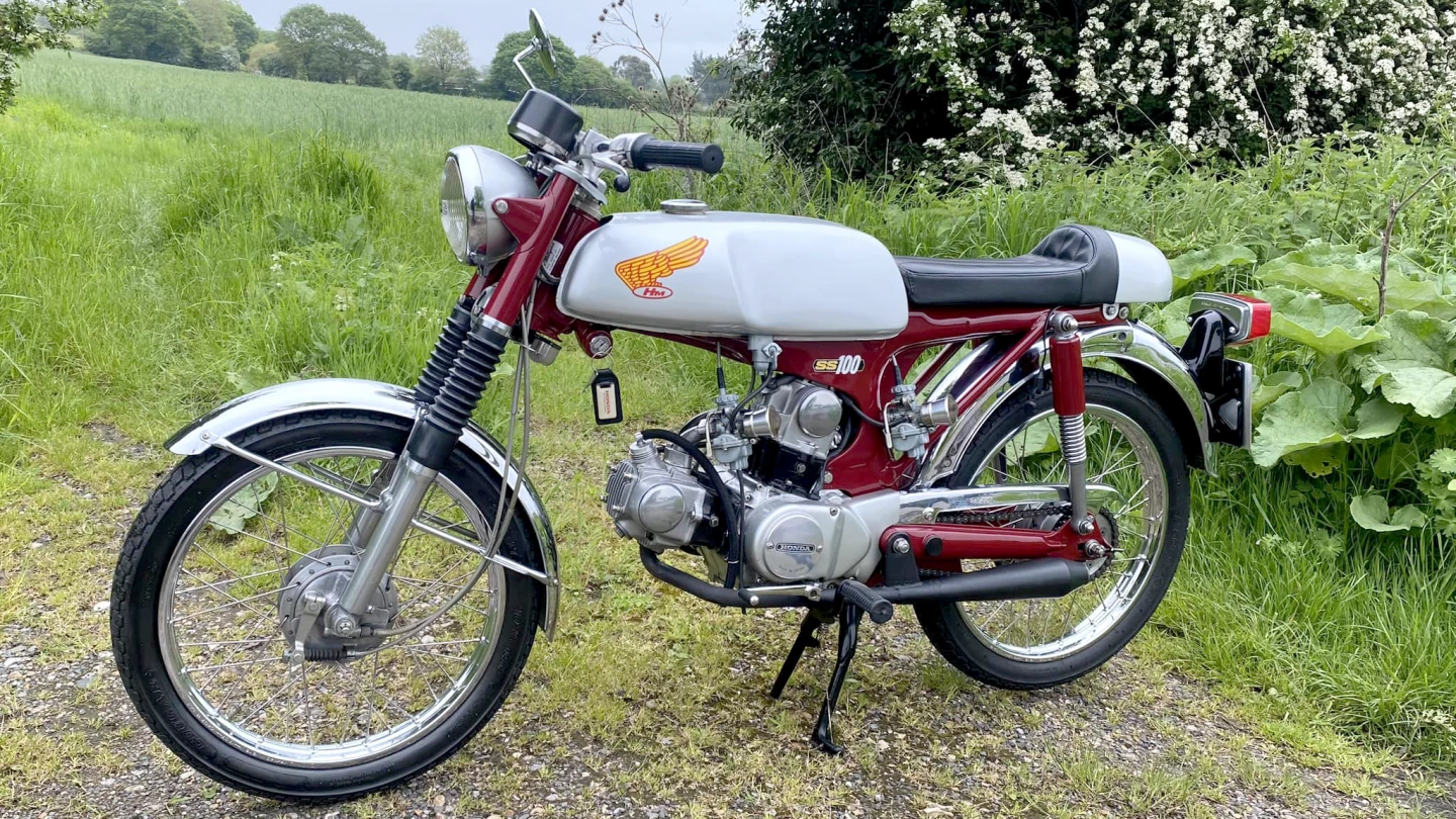 One of Allen Millyard's earliest creations, this is a bonsai 100cc v-twin created from two 50cc Honda motors.