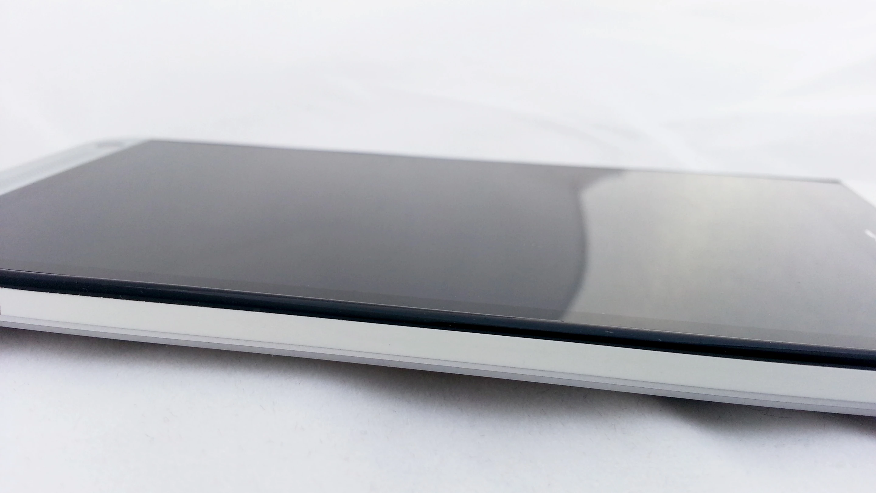 The One is 9.3 mm thick