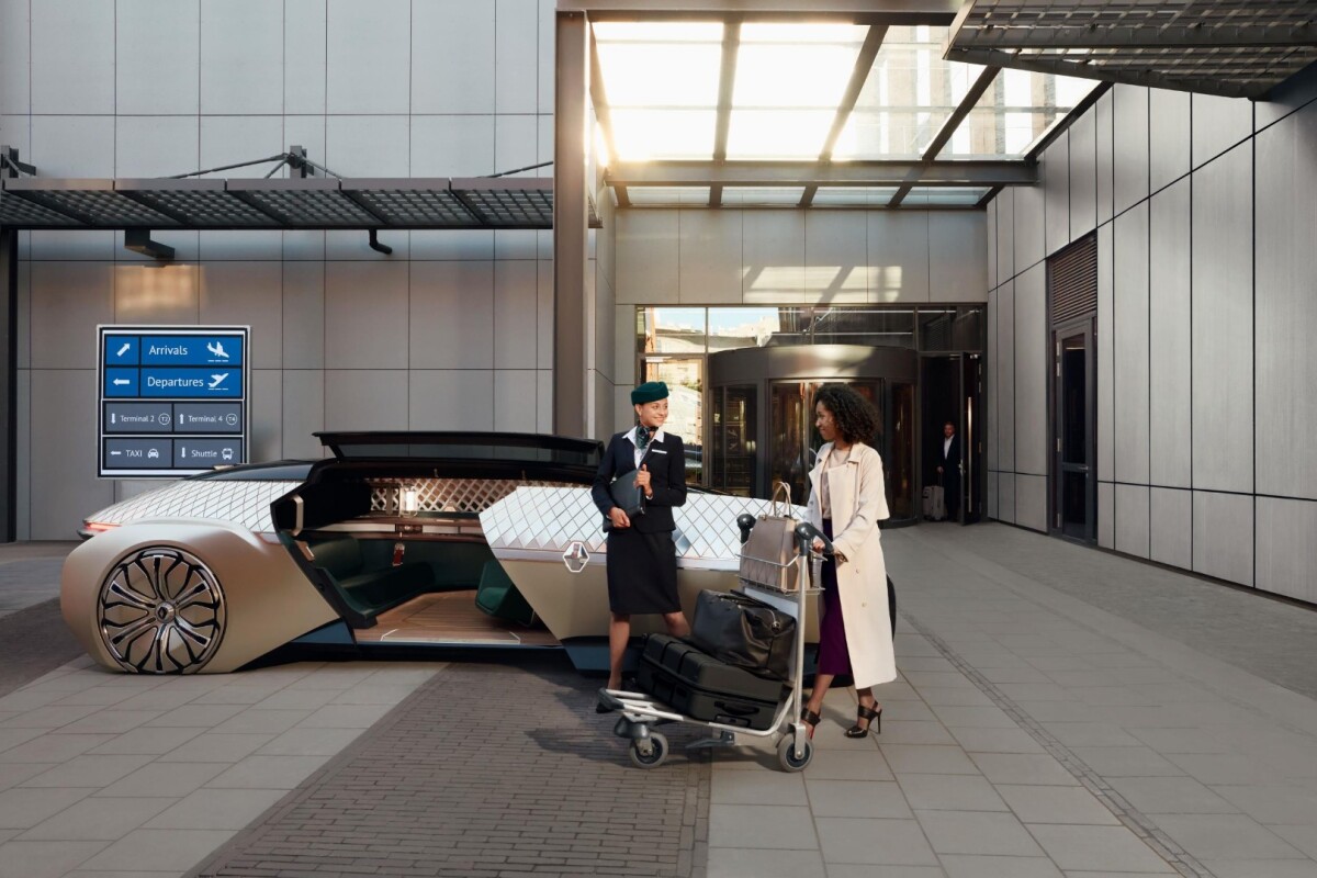 Renault imagines the EZ-Ultimo as the perfect connection between first-class flight and five-star hotel