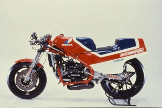 the three-cylinder NS500
