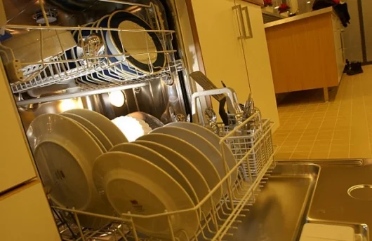 Dishwashers save water