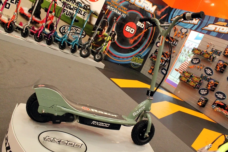 A side view of the RX200 Electric Scooter (Photo: Gizmag/Stu Robarts)