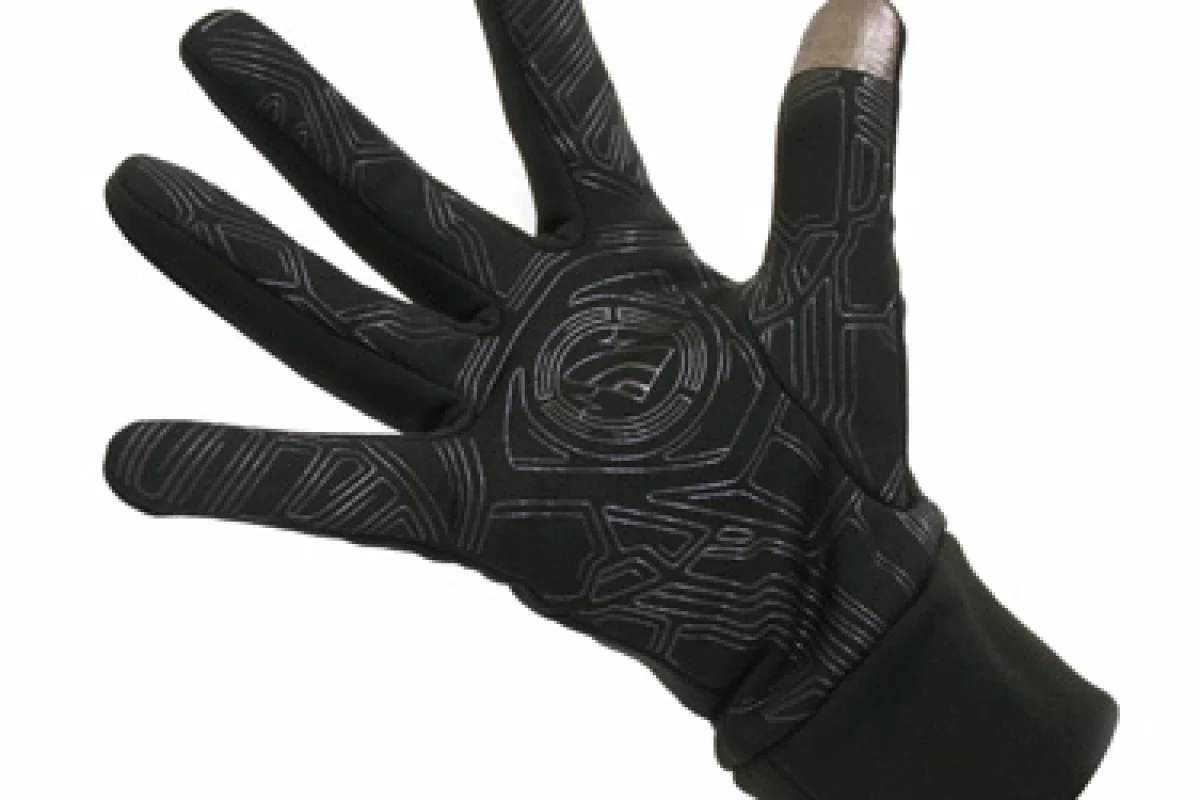 Etip gloves with X-Static tips (Photo: North Face)