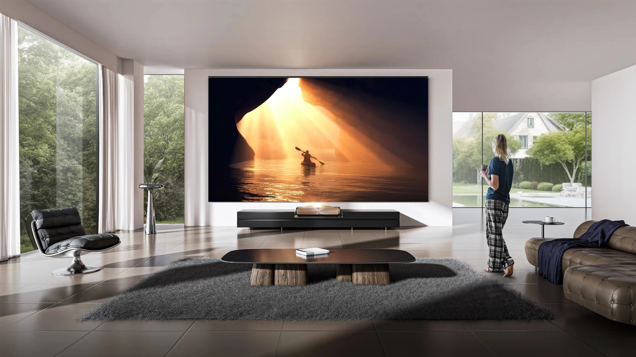 With 5,000 lumens and 5,000:1 contrast, daytime viewing is back on the menu - particularly when the L9Q is paired with an opt