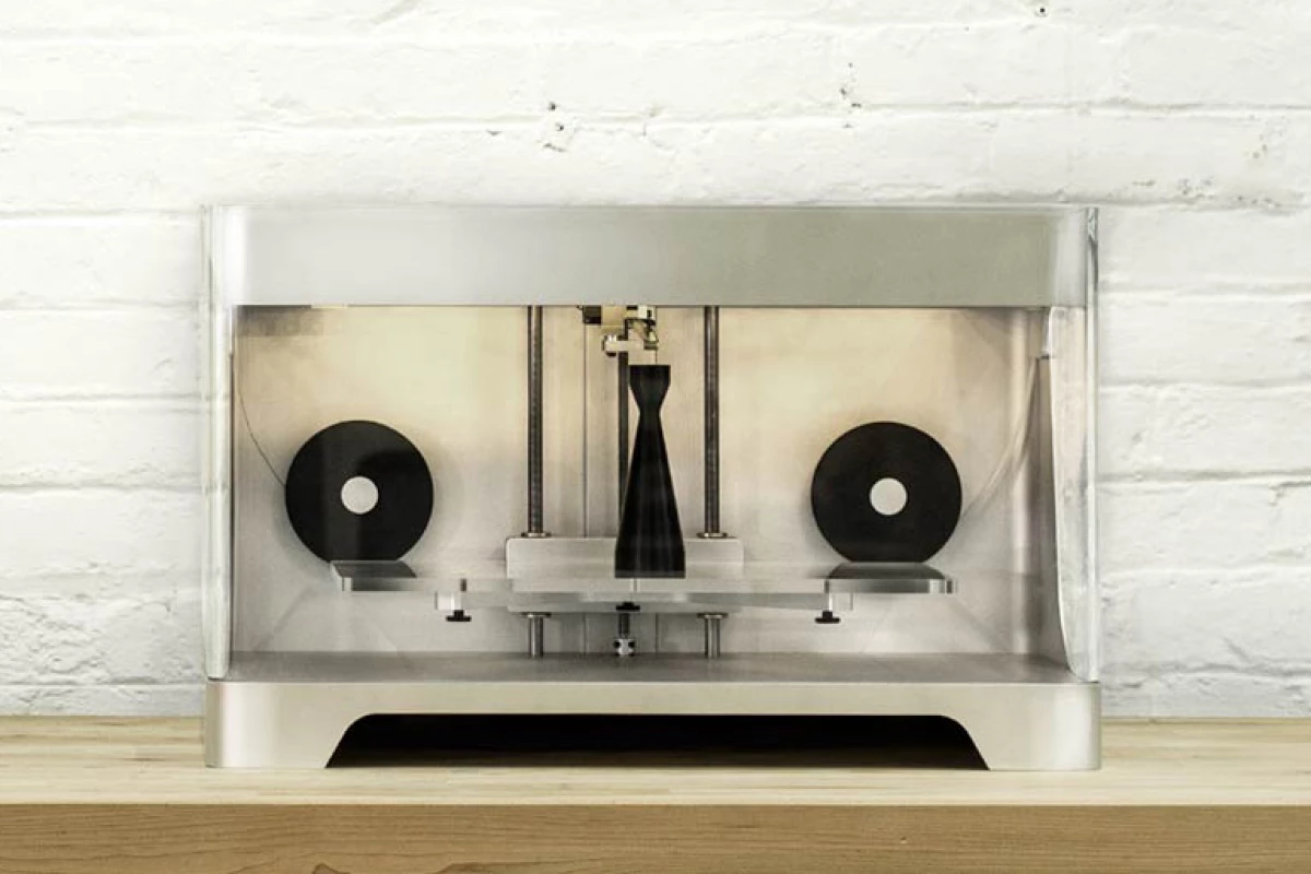 The Markforged Mark One – the world's first 3D printer capable of printing carbon fiber