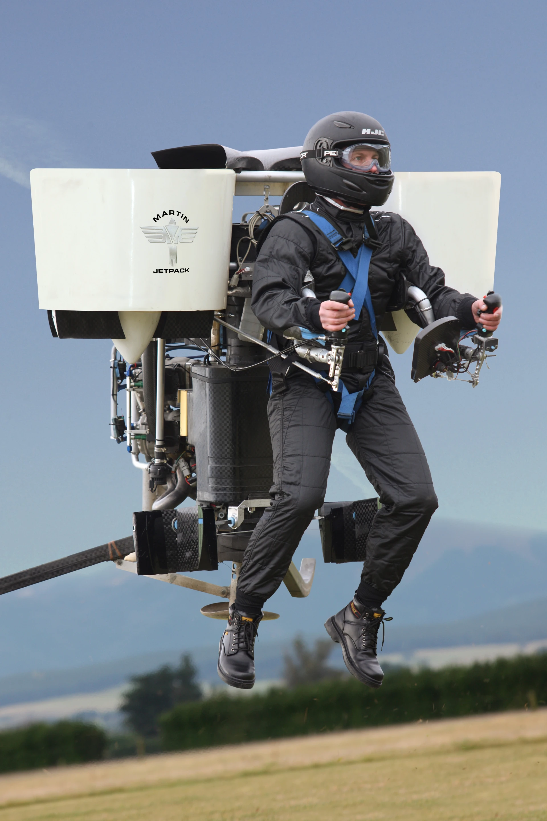 The jetpack is economical to operate and maintain with 30 minutes of flight time