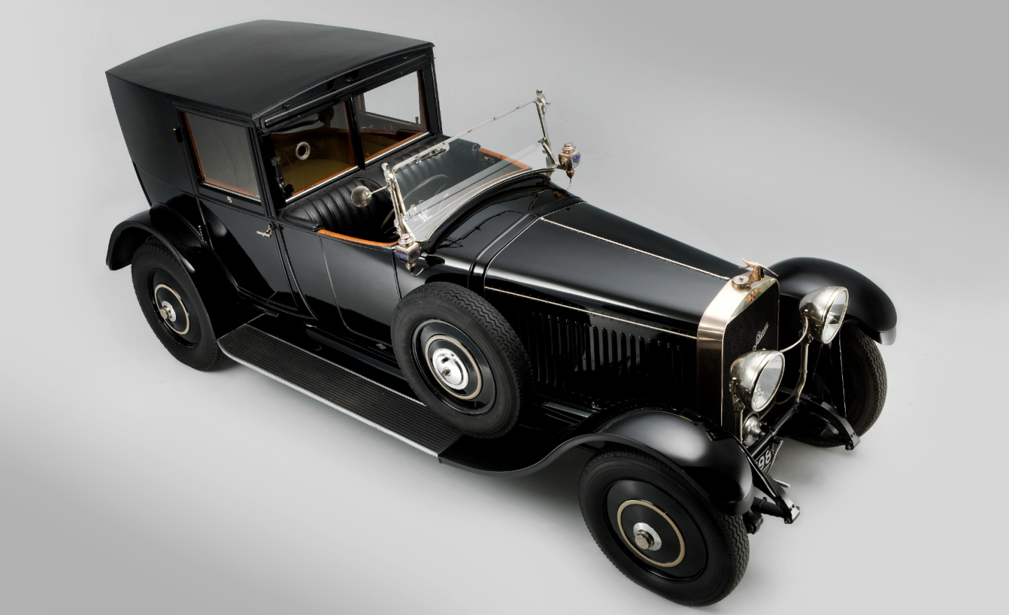 There is no more premium brand than Hispano Suiza, and this 1925 Hispano-Suiza H6B 32CV Coupé de Ville coachwork by Carrosserie Kellner is superb in every respect. The H6 six cylinder engine, in this case a 6,597 cc straight six, was designed by Marc Birkigt, being essentially half of his V12 aero engine which earned the respect of all those who worked on or near it during WW1. The seven-bearing crankshaft was milled from a 600 lb (272 kg) steel billet, while the block used screwed-in steel liners, and the water passages were enameled to prevent corrosion. The car sold for $408,393 (€333,500)
