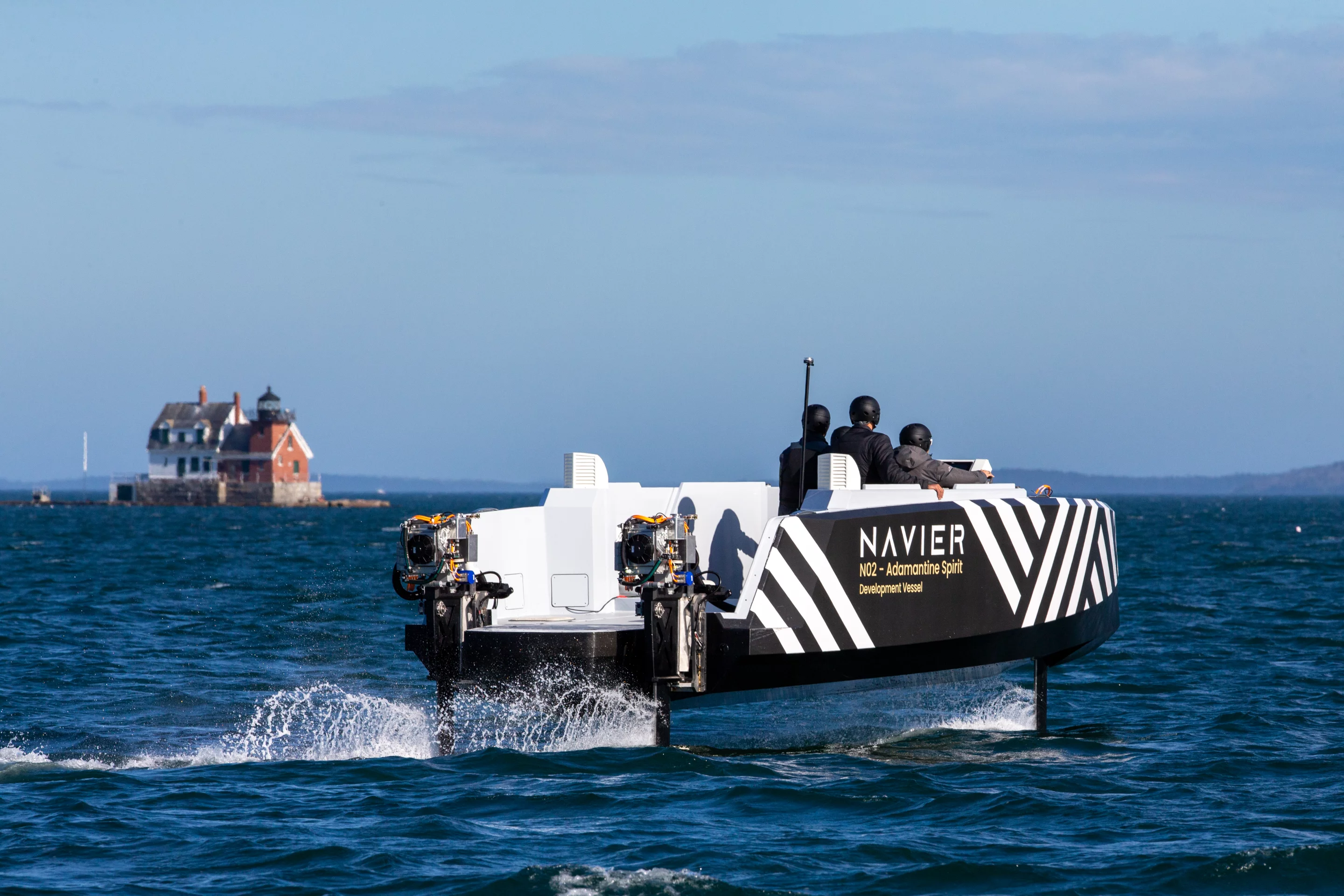 Navier tests its hydrofoil system