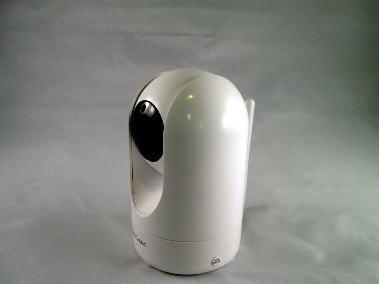 R2 connects to a proprietary app