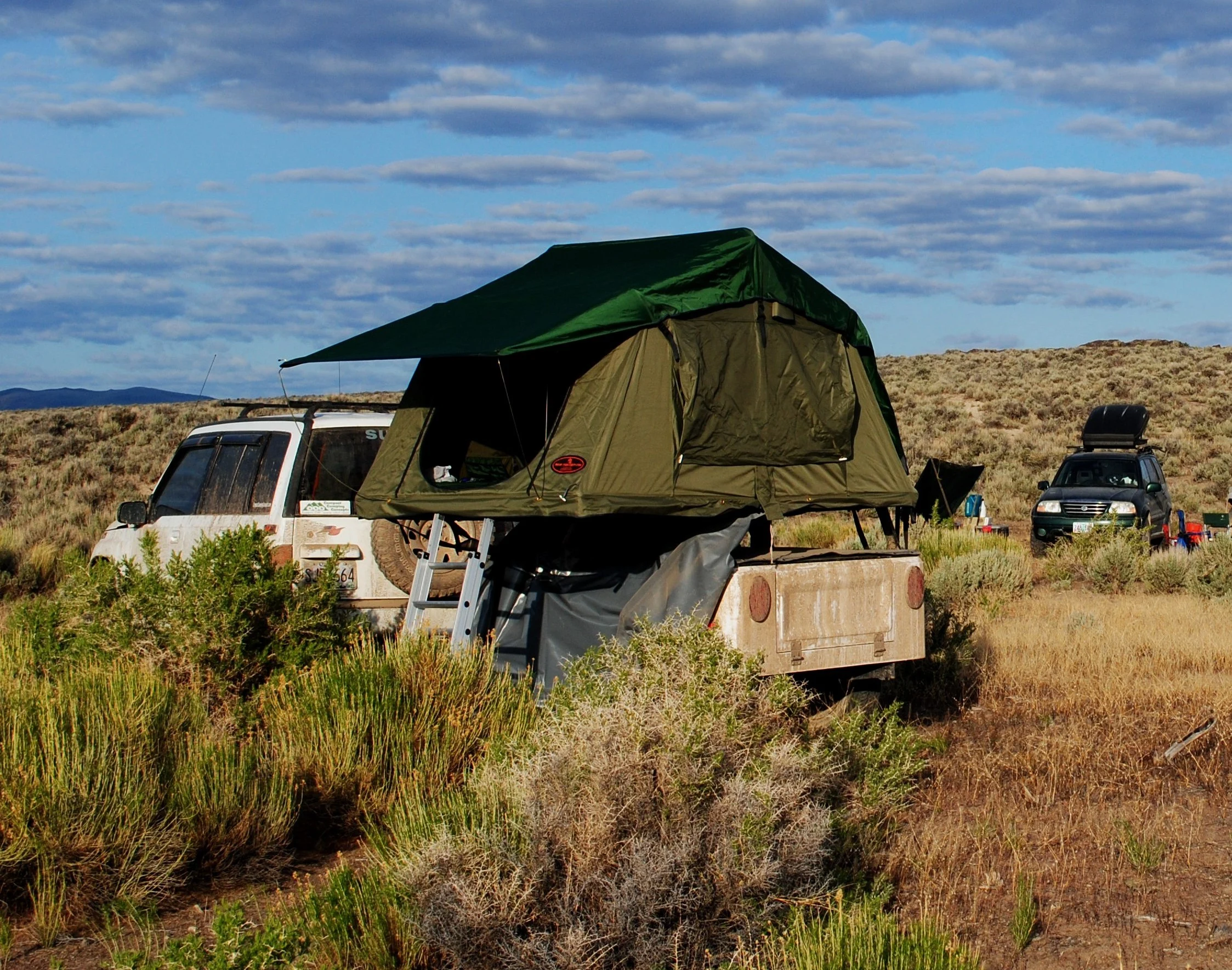 With the addition of a roof tent, the Dinoot becomes a camper