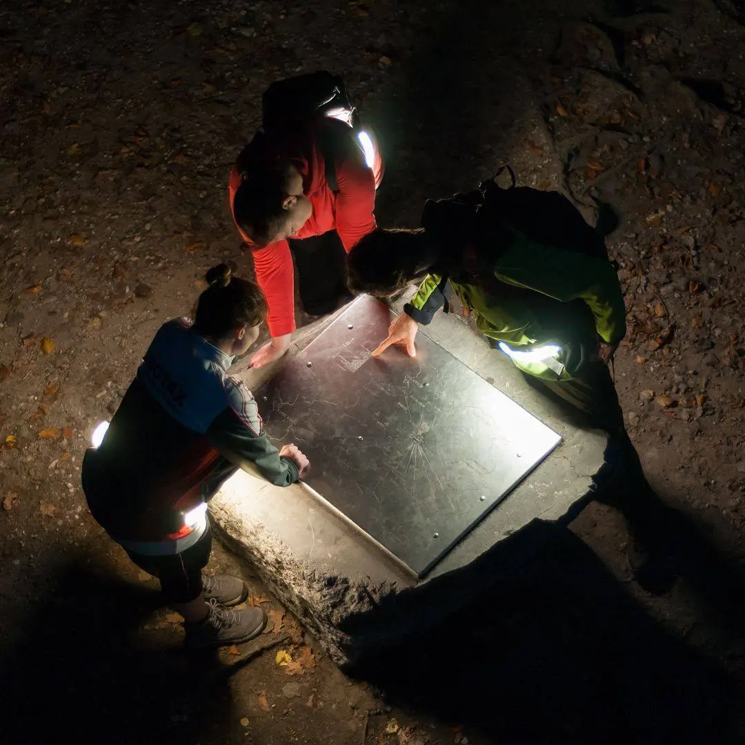 The dust- and water-resistant OliLight is a light belt with LEDs embedded inside a UV-resistant polyurethane casing pumping out a maximum of 1,200-lumens