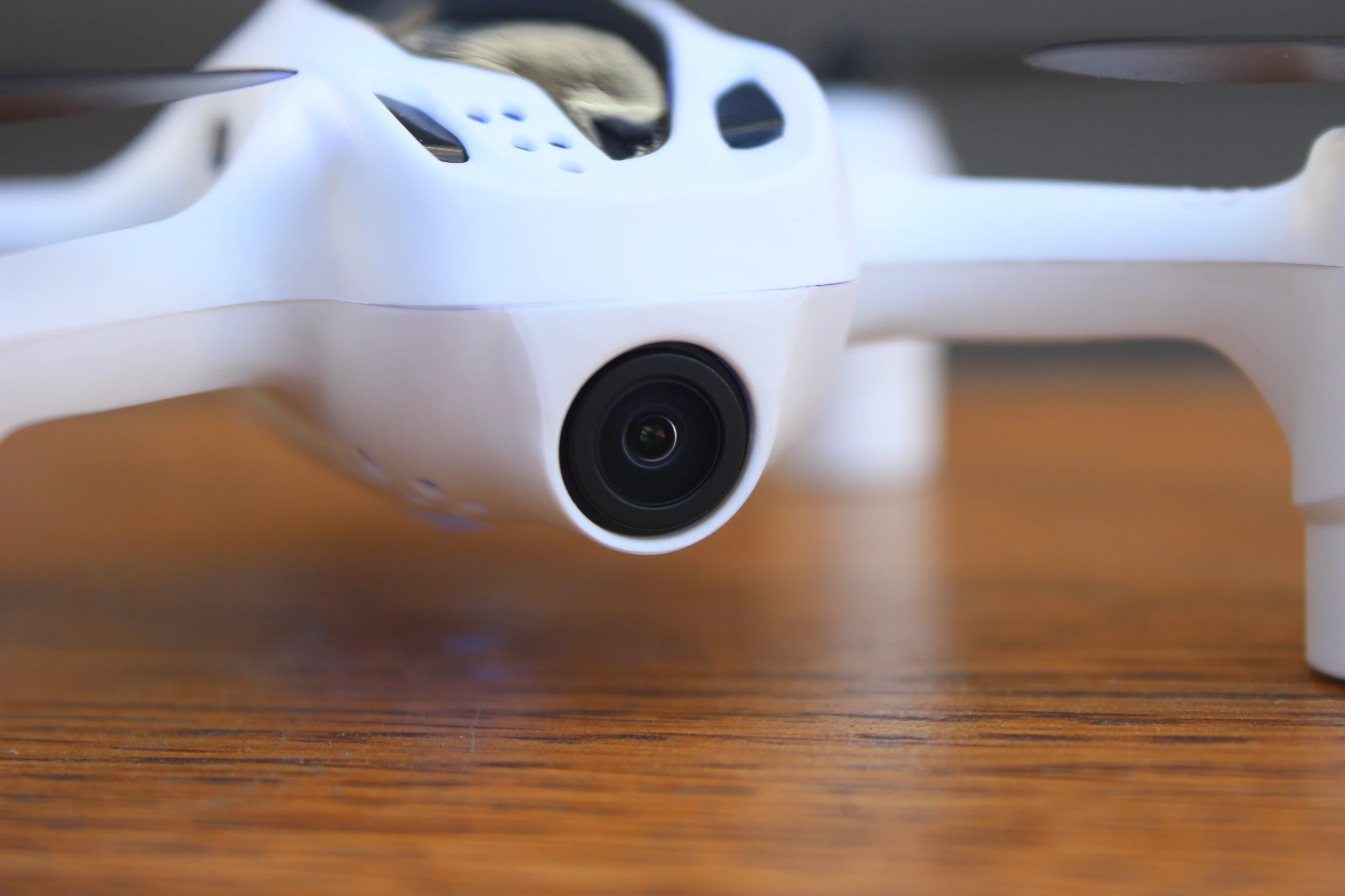 The Hubsan FPV X4 Plus shoots 720p/30fps HD video