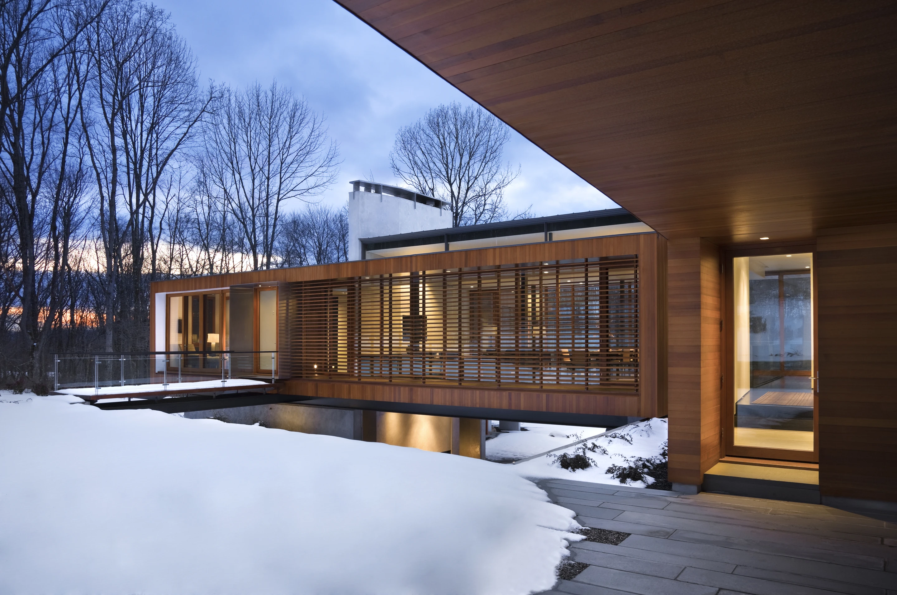 Bridge House,by Joeb Moore & Partners boasts liberal use of large windows, which ensures maximum natural light permeates the interior (Photo: David Sundberg/Esto)