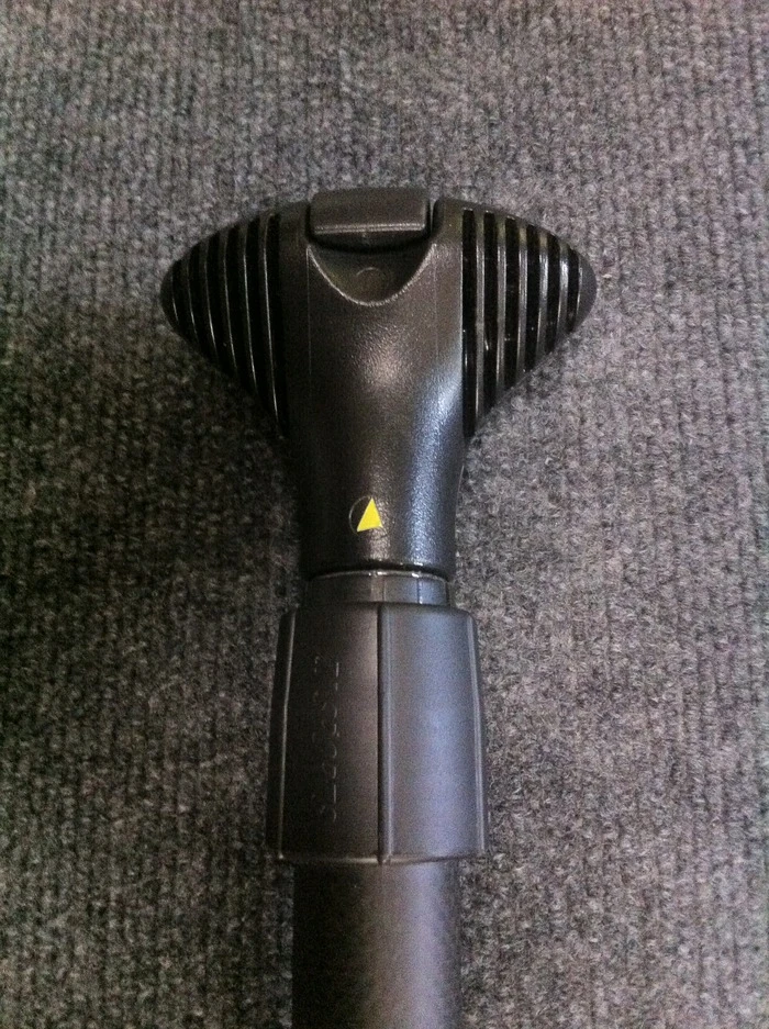 The DaSail SUP Paddle combines a carbon fiber build with an integrated sail