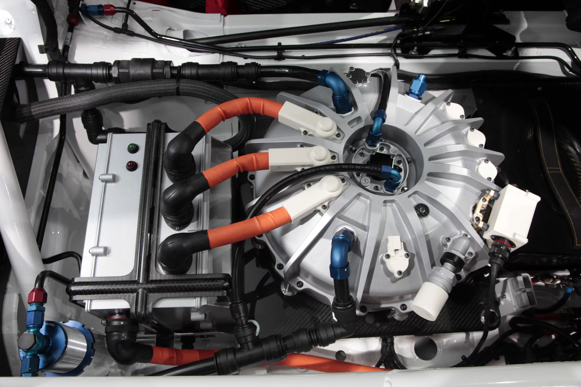 The 911 GT3 R Hybrid uses a flywheel to store energy