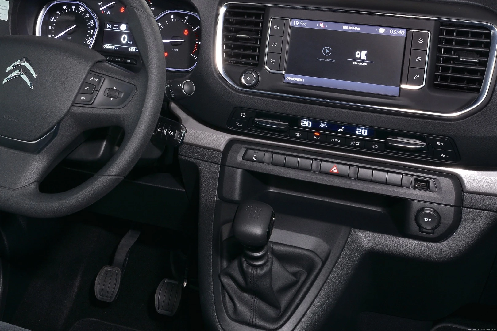The available 7-in infotainment system includes MirrorLink for smartphone connectivity