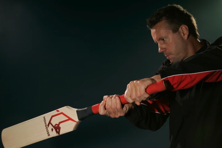 The new Mongoose MMi3 cricket bat has been designed with T20 games in mind (Photo: Mat Hale)