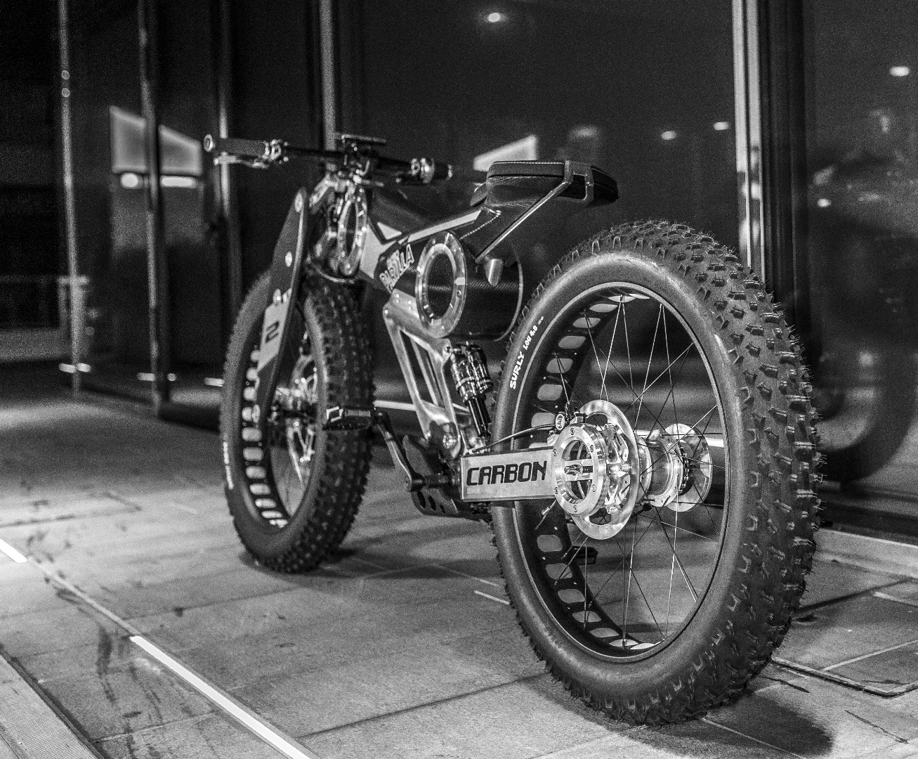 The Motor Parilla Carbon offers speeds up to 22 mph