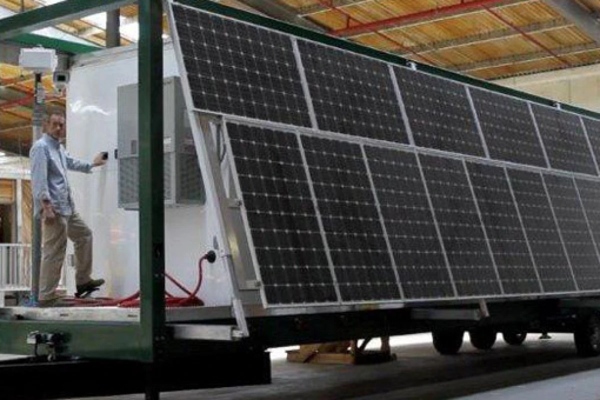 Following five years of research and development, California start-up and provider of disaster relief technology Green Horizon has begun shipping a solar-powered services hub capable of providing electricity and clean water to disaster-hit communities