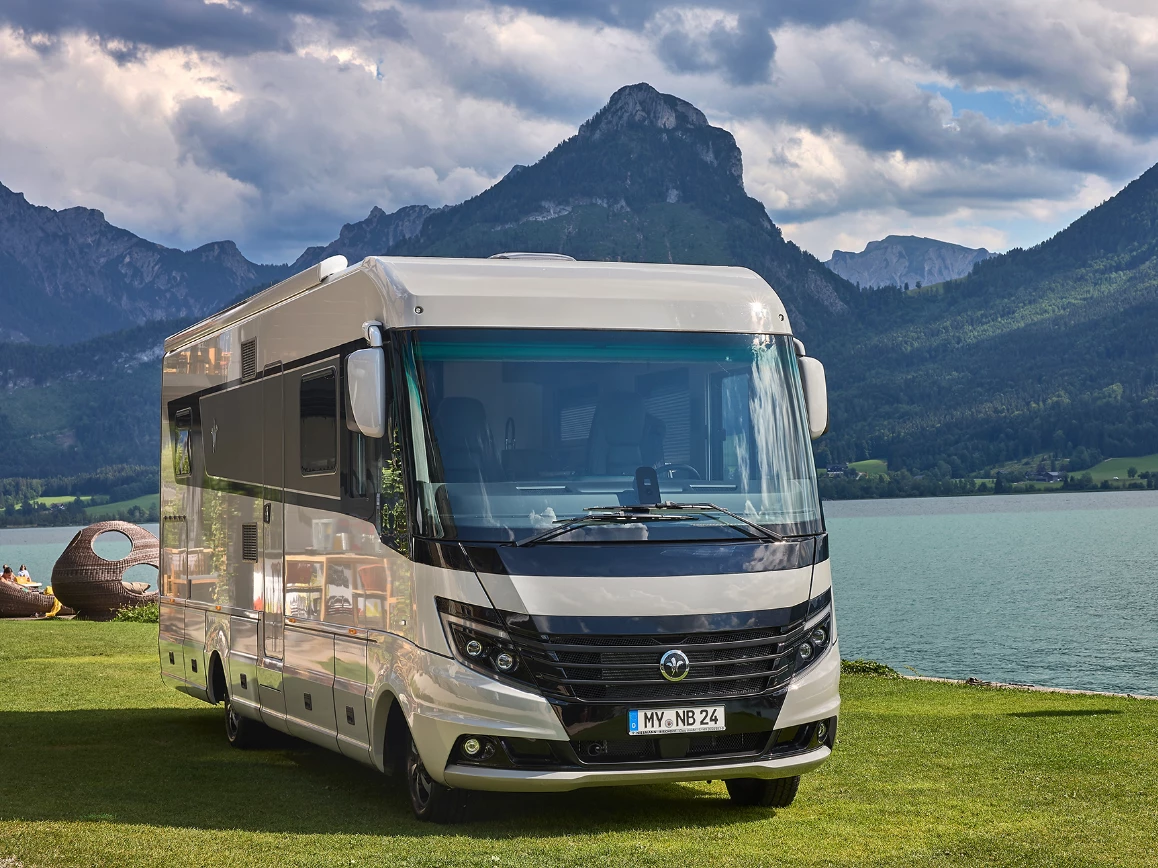 2023 Niesmann + Bischoff Flair