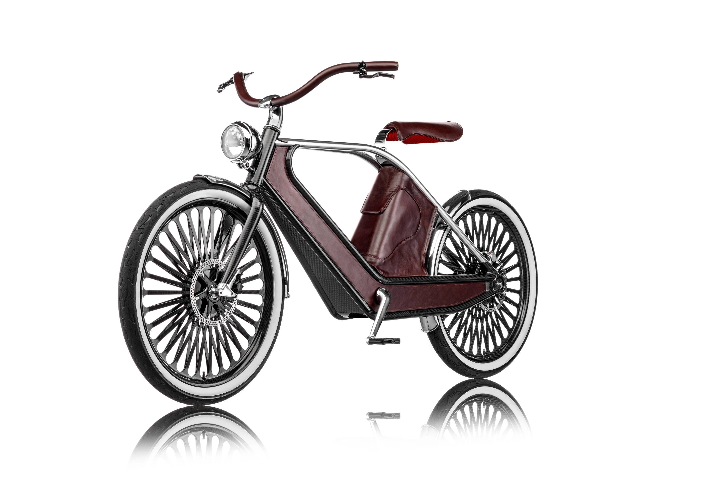 The seat and handlebar grip are made from several leathers of the finest quality