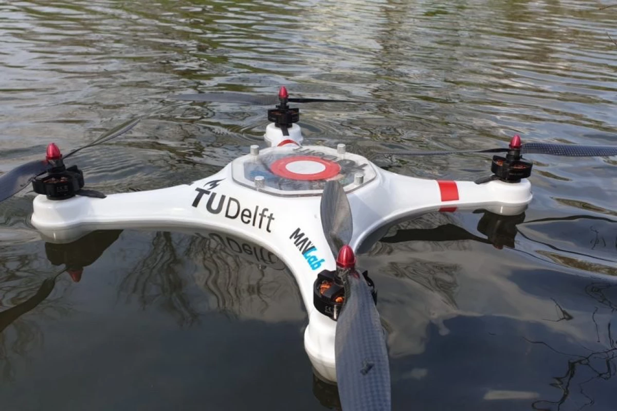 The Pelican drone was successfully tested on one Dutch lake this summer, and on another this week