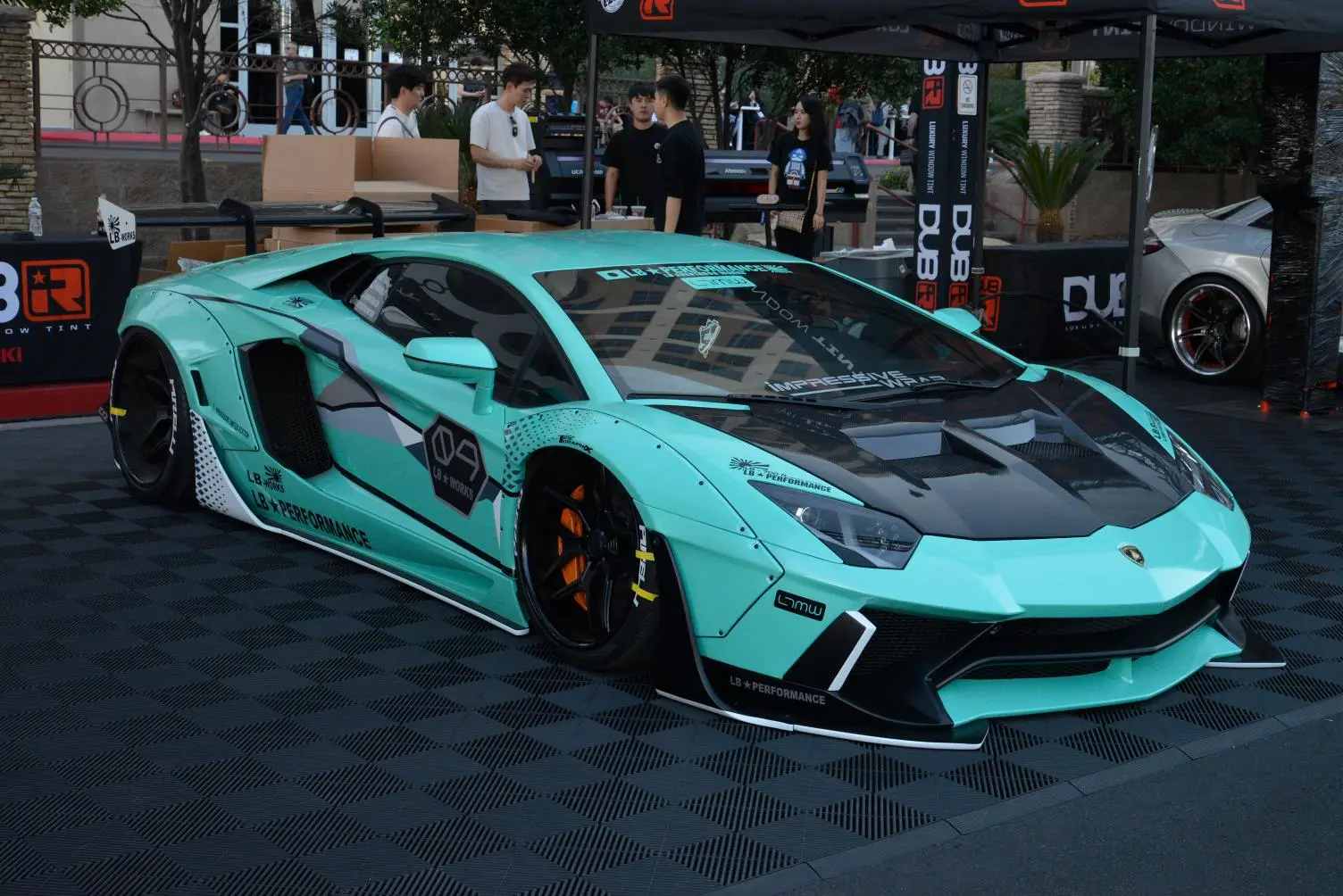 Not our favorite color of Lamborghini ...