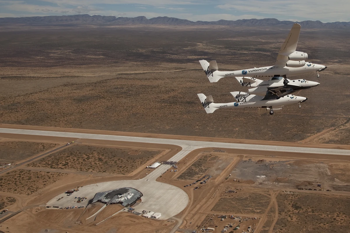 VSS Enterprise flies over the runway dedication ceremony at Spaceport America, New Mexico (Photo: Mark Greenberg)