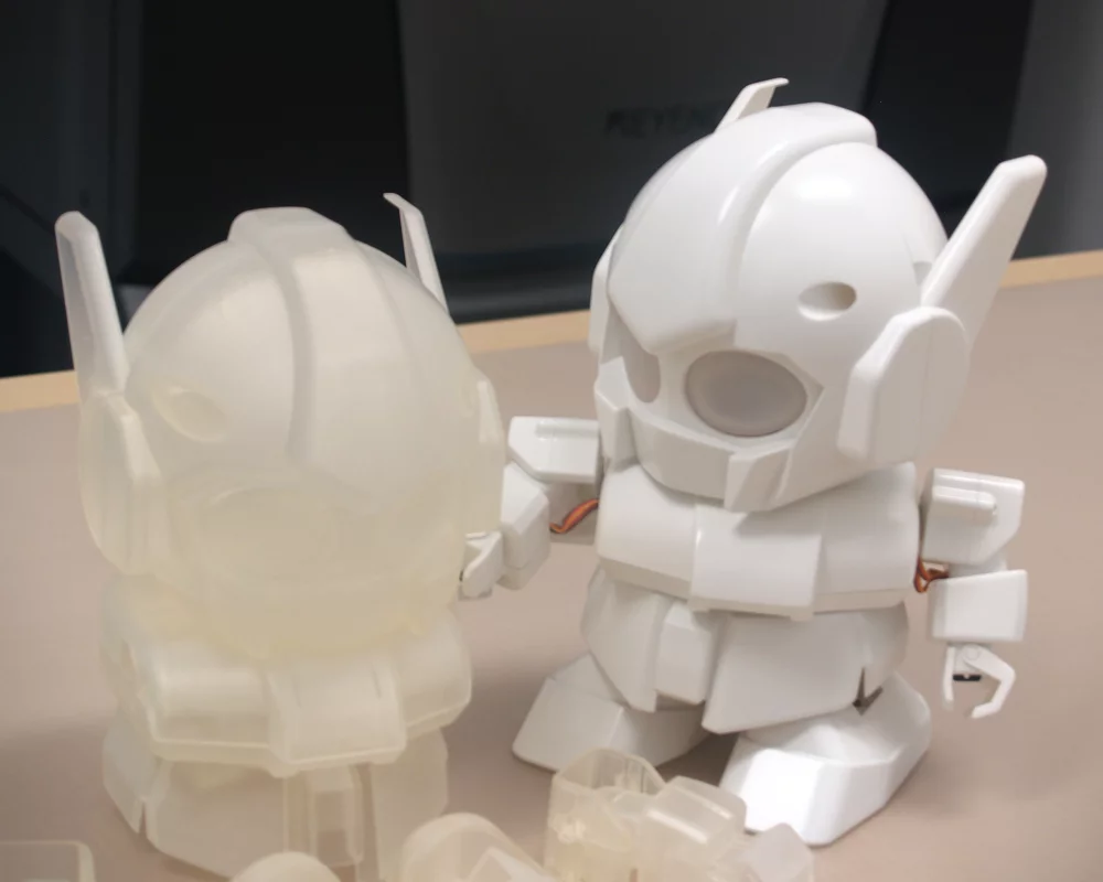 RAPIRO's exoskeleton will be mass-produced using high quality injection molded plastic parts