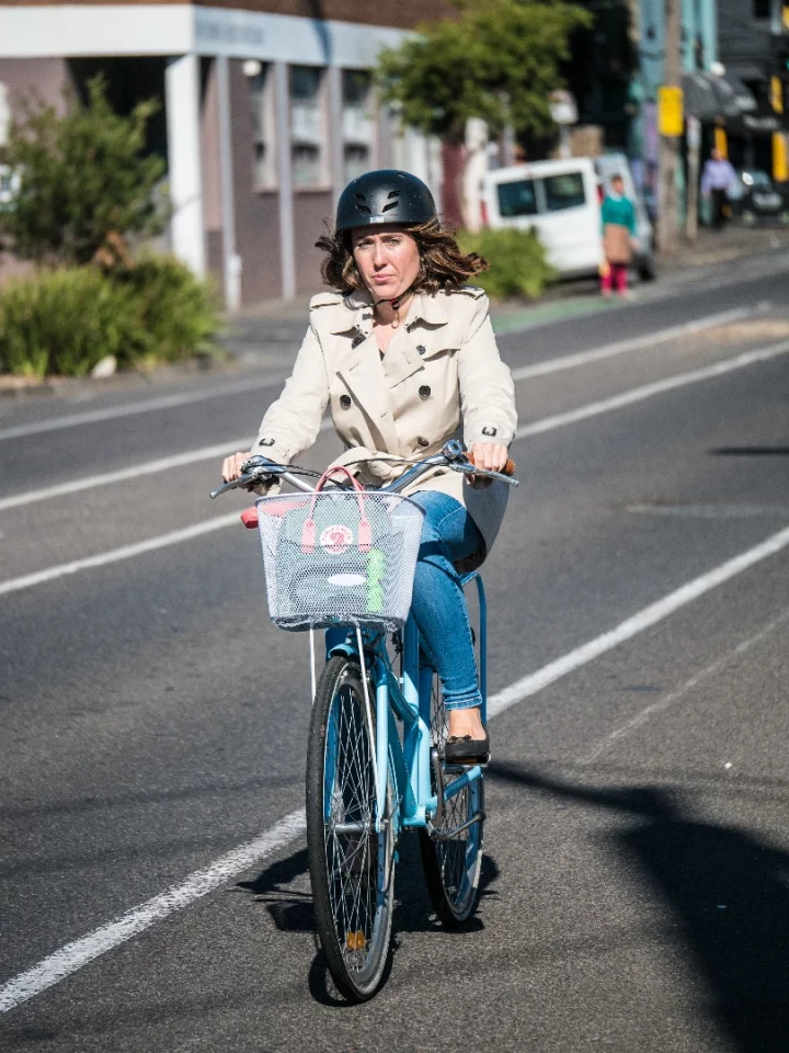 Panasonic G9 sample shot: tracking autofocus works impressively